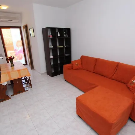 Apartment Denise *