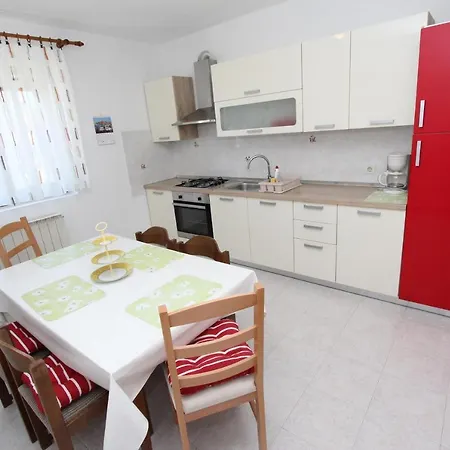 Denise * ロヴィニ