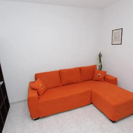 Denise * ロヴィニ